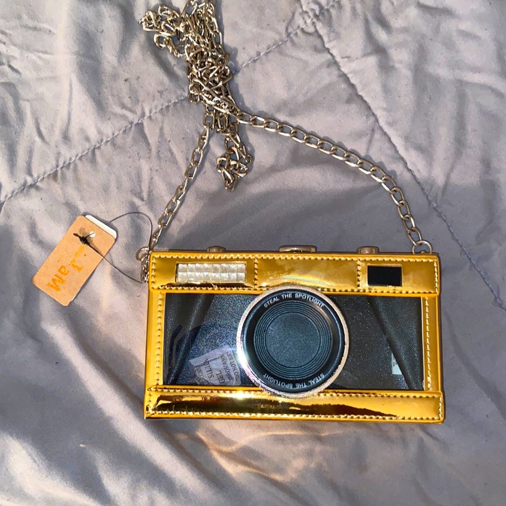 Camera pocketbook